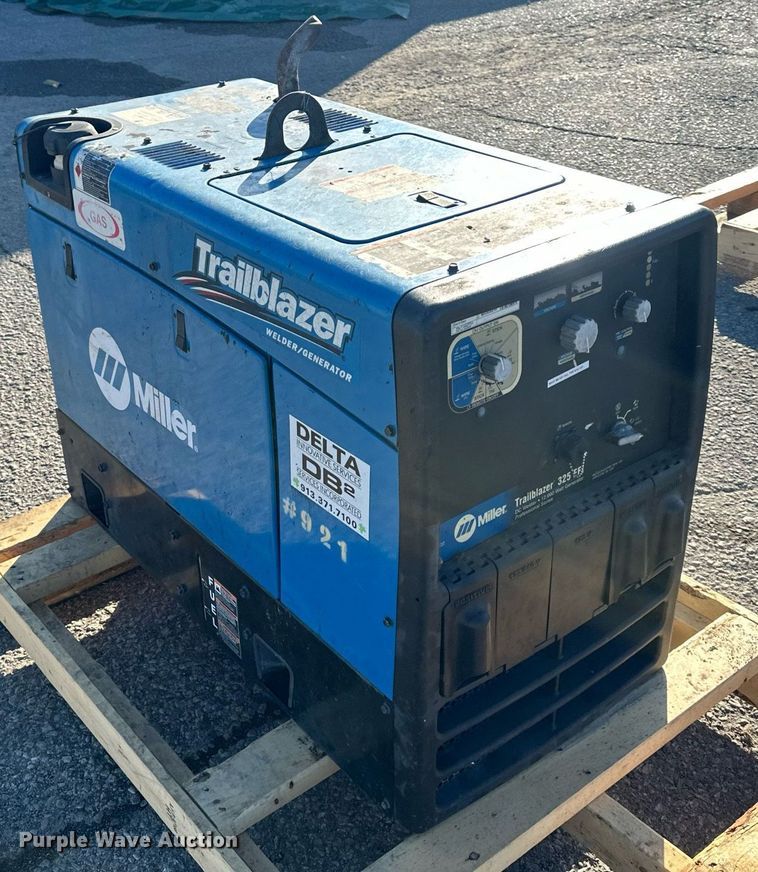 image for item LH9034 Miller Trailblazer 325 EFI  welder/generator