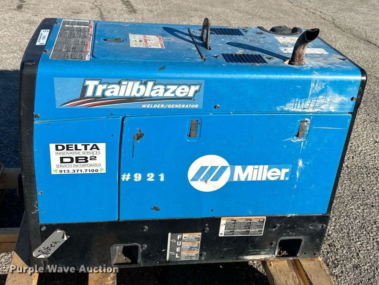 image for item LH9034 Miller Trailblazer 325 EFI  welder/generator