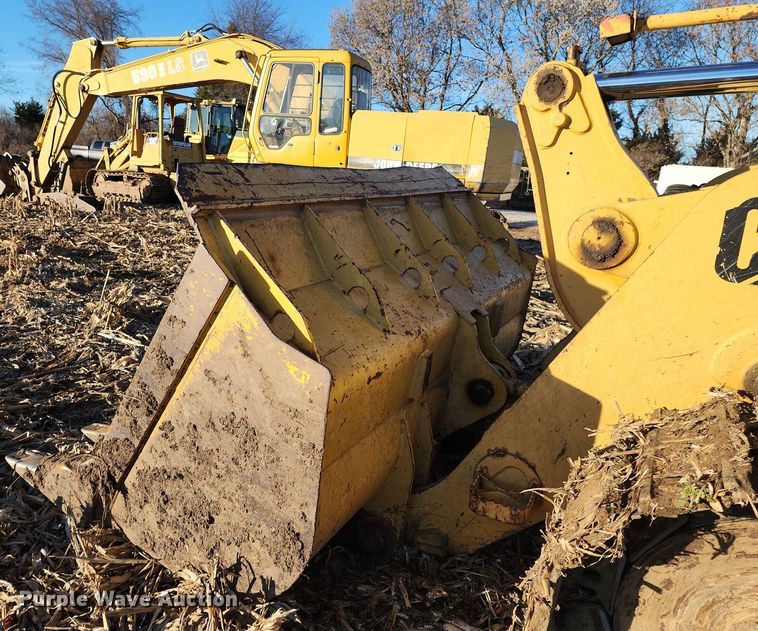 image for item LJ9388 1997 Caterpillar 963B  track loader