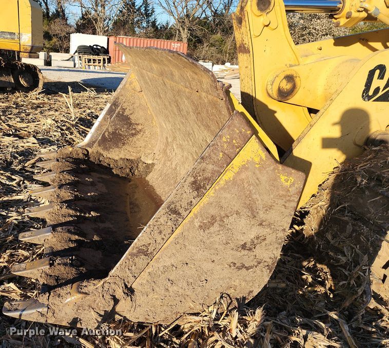 image for item LJ9388 1997 Caterpillar 963B  track loader