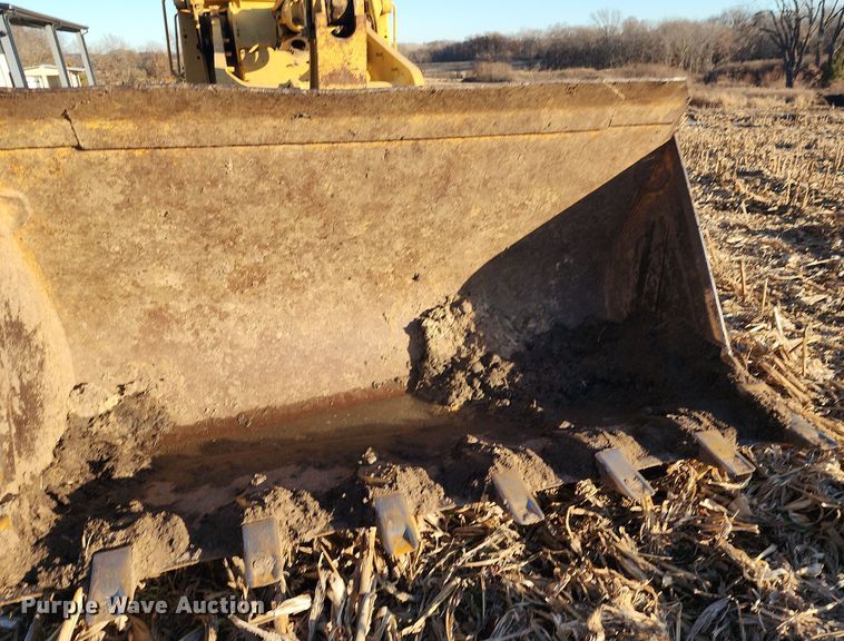 image for item LJ9388 1997 Caterpillar 963B  track loader