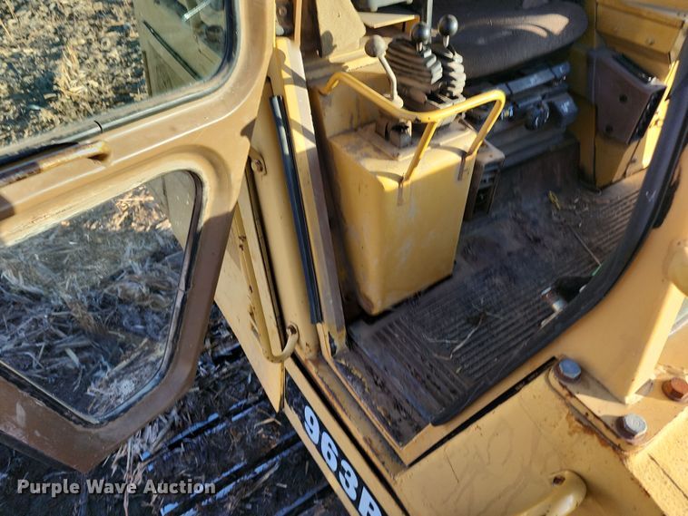 image for item LJ9388 1997 Caterpillar 963B  track loader