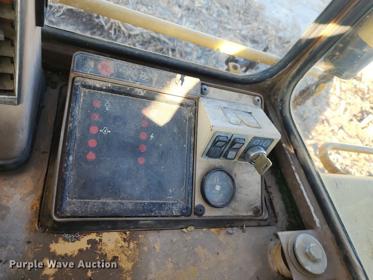 image for item LJ9388 1997 Caterpillar 963B  track loader