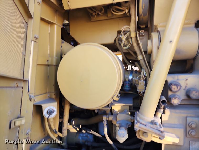 image for item LJ9388 1997 Caterpillar 963B  track loader