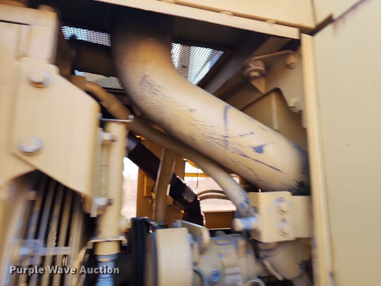 image for item LJ9388 1997 Caterpillar 963B  track loader