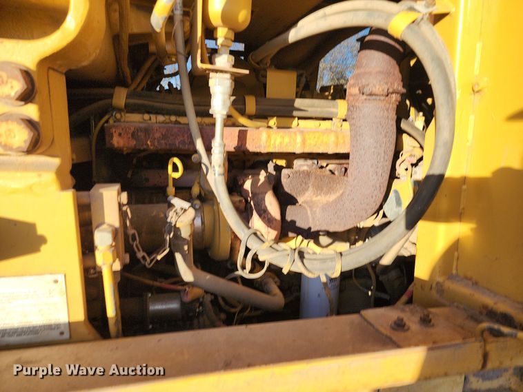 image for item LJ9388 1997 Caterpillar 963B  track loader