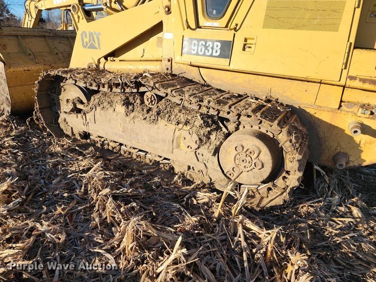 image for item LJ9388 1997 Caterpillar 963B  track loader