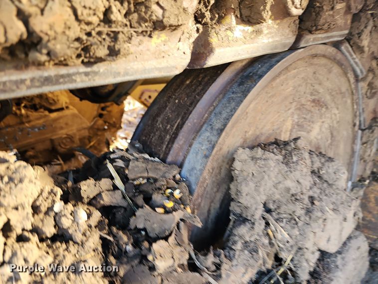 image for item LJ9388 1997 Caterpillar 963B  track loader