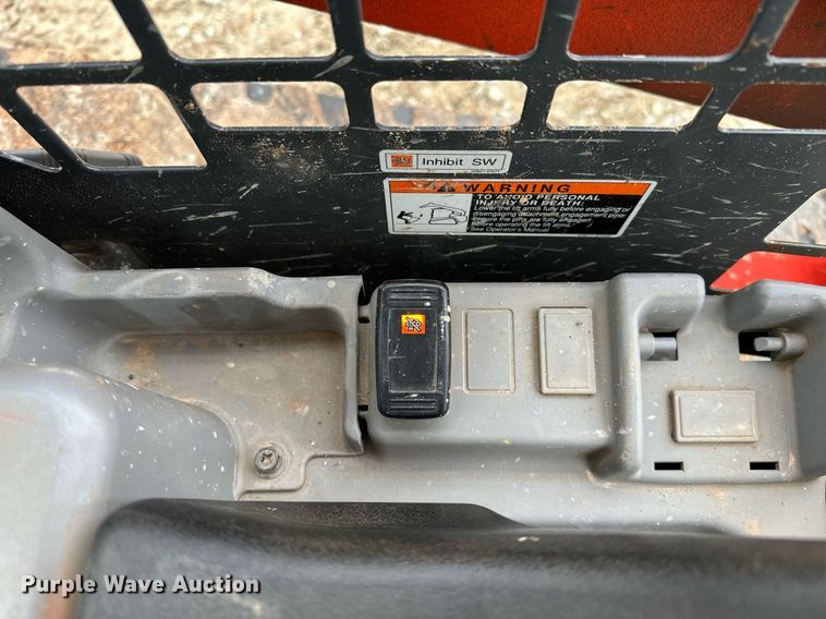 image for item LK9616 2019 Kubota  SVL65-2 tracked skid steer loader