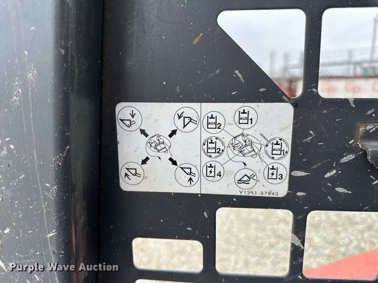 image for item LK9616 2019 Kubota  SVL65-2 tracked skid steer loader