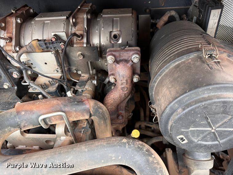 image for item LK9616 2019 Kubota  SVL65-2 tracked skid steer loader