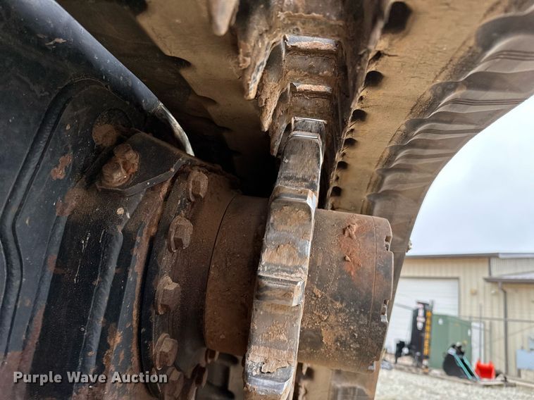 image for item LK9616 2019 Kubota  SVL65-2 tracked skid steer loader