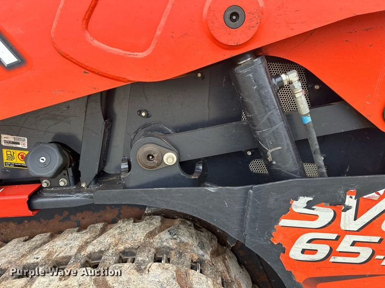 image for item LK9617 2019 Kubota SVL65-2  tracked skid steer loader