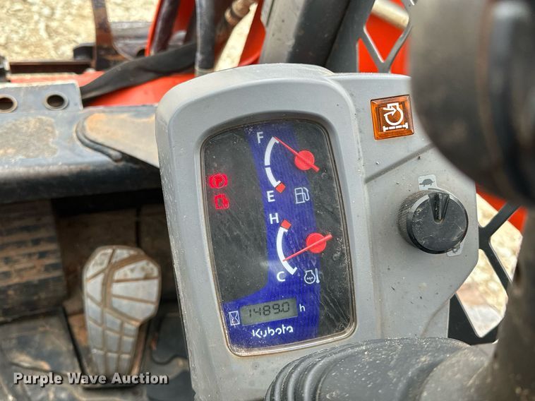 image for item LK9617 2019 Kubota SVL65-2  tracked skid steer loader