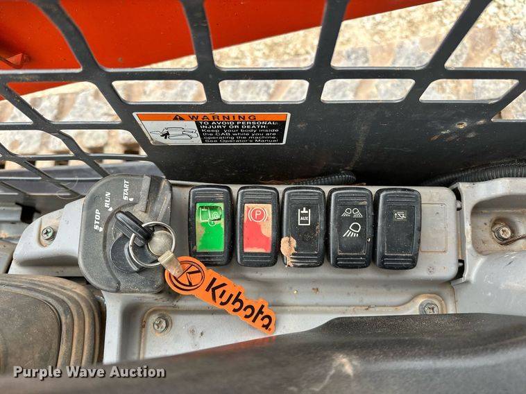 image for item LK9617 2019 Kubota SVL65-2  tracked skid steer loader