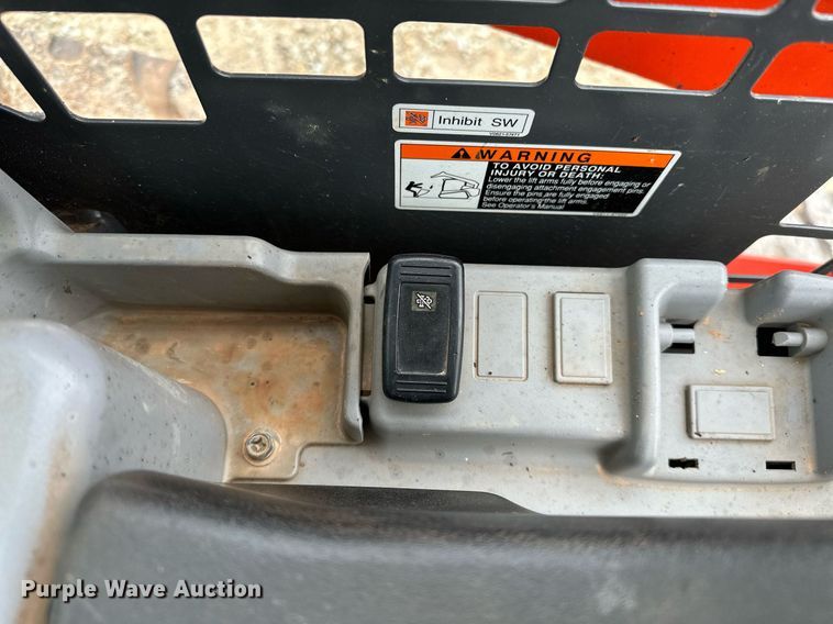 image for item LK9617 2019 Kubota SVL65-2  tracked skid steer loader