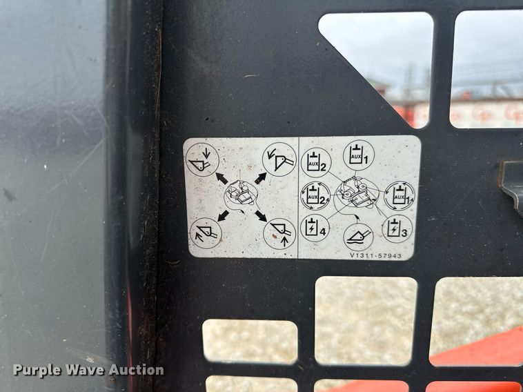 image for item LK9617 2019 Kubota SVL65-2  tracked skid steer loader