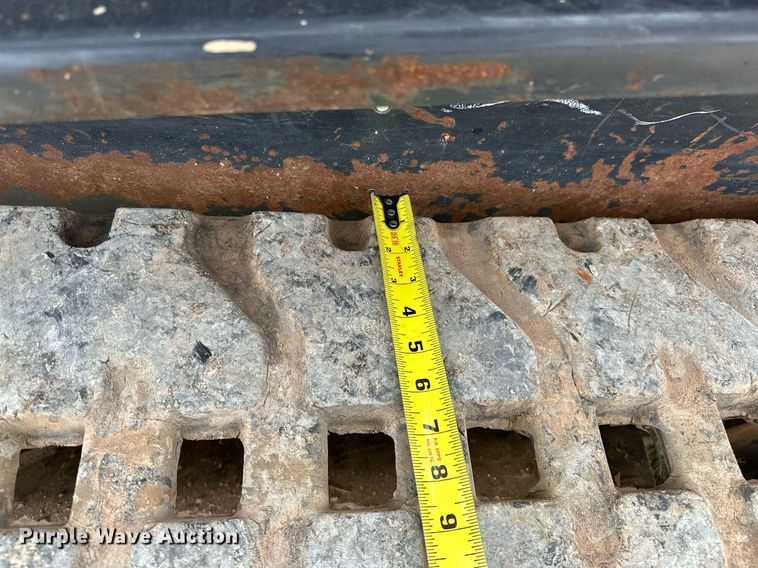 image for item LK9617 2019 Kubota SVL65-2  tracked skid steer loader