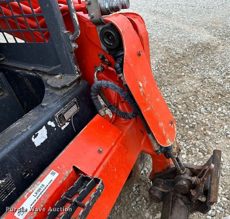 image for item LK9618 2019 Kubota SVL75-2  tracked skid steer loader