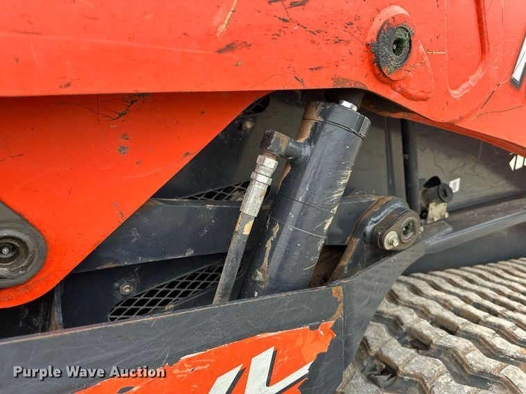 image for item LK9618 2019 Kubota SVL75-2  tracked skid steer loader