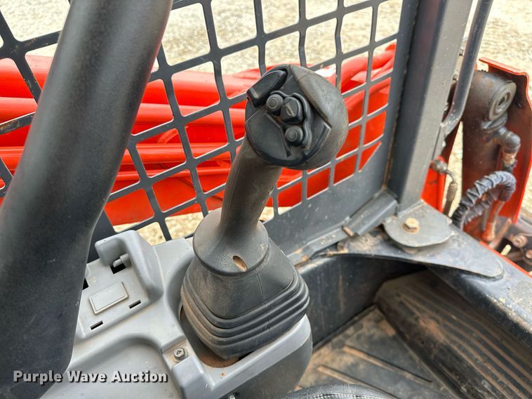 image for item LK9618 2019 Kubota SVL75-2  tracked skid steer loader