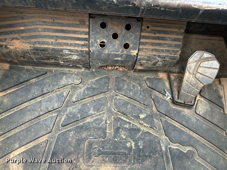 image for item LK9618 2019 Kubota SVL75-2  tracked skid steer loader