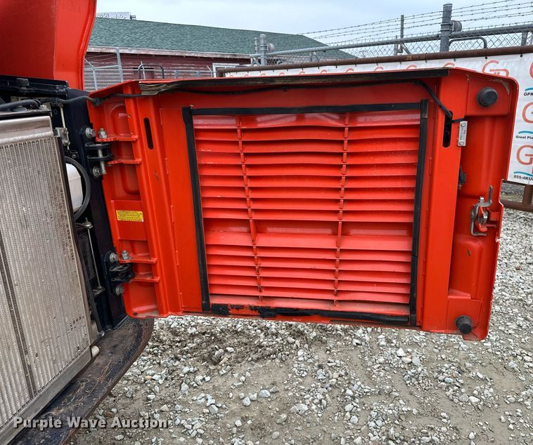 image for item LK9618 2019 Kubota SVL75-2  tracked skid steer loader