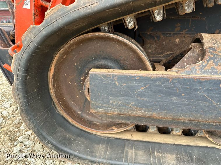 image for item LK9618 2019 Kubota SVL75-2  tracked skid steer loader