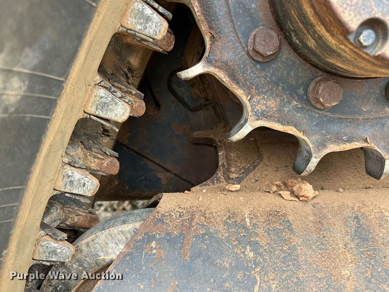 image for item LK9618 2019 Kubota SVL75-2  tracked skid steer loader