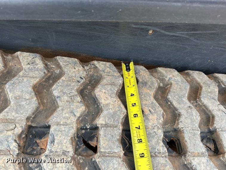 image for item LK9618 2019 Kubota SVL75-2  tracked skid steer loader