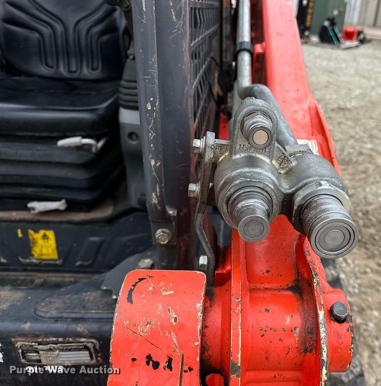 image for item LK9620 2019 Kubota SVL65-2  tracked skid steer loader