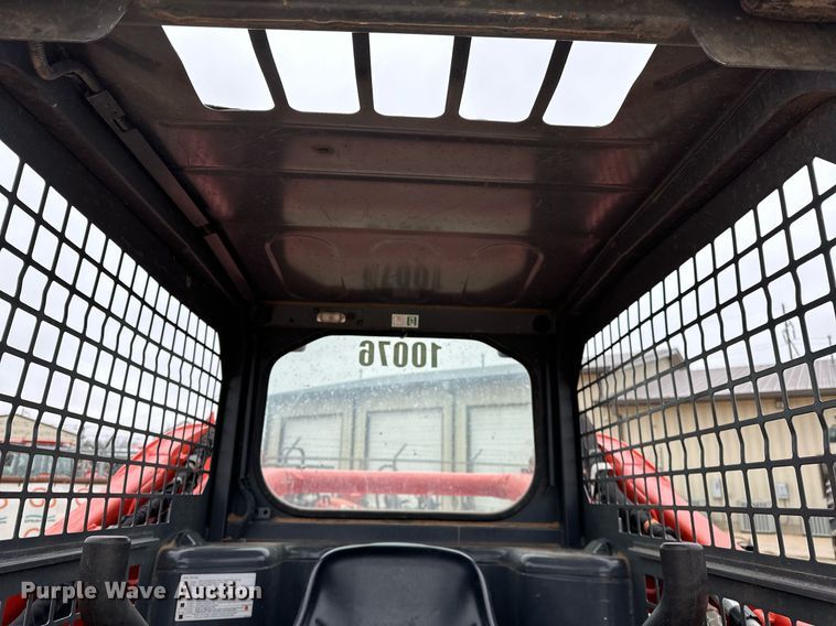 image for item LK9620 2019 Kubota SVL65-2  tracked skid steer loader