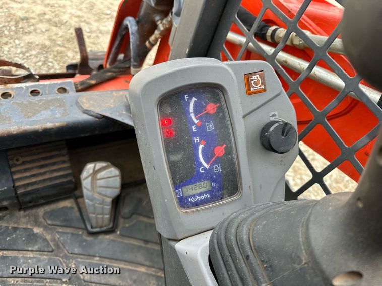 image for item LK9620 2019 Kubota SVL65-2  tracked skid steer loader