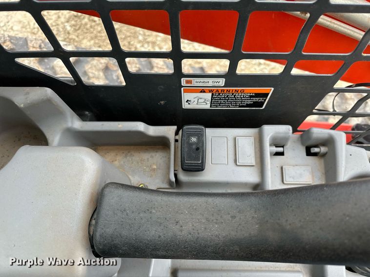 image for item LK9620 2019 Kubota SVL65-2  tracked skid steer loader