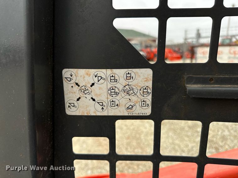 image for item LK9620 2019 Kubota SVL65-2  tracked skid steer loader