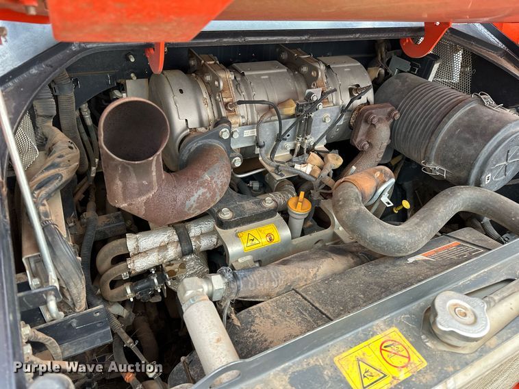 image for item LK9620 2019 Kubota SVL65-2  tracked skid steer loader