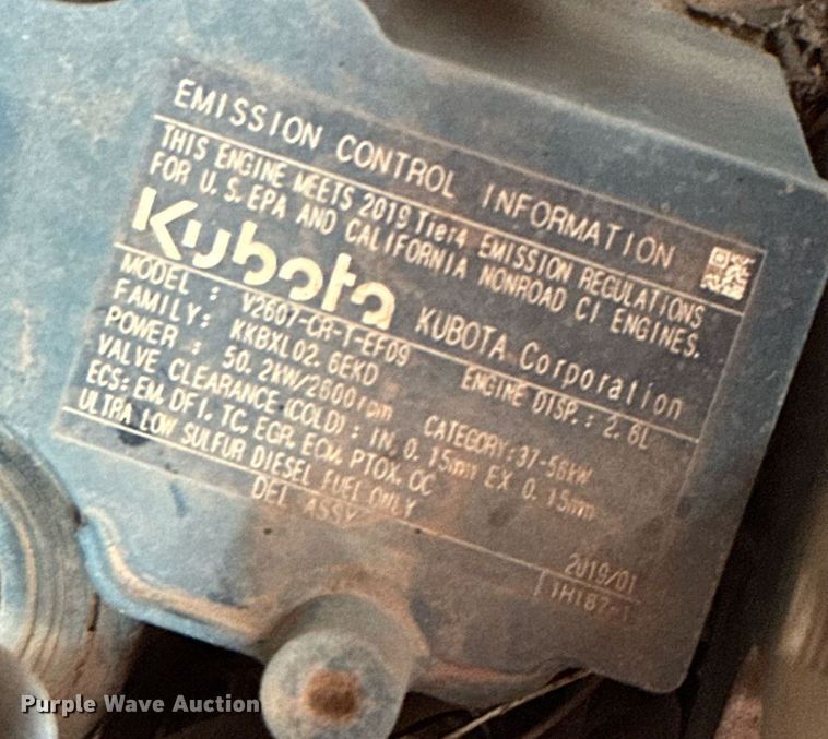 image for item LK9620 2019 Kubota SVL65-2  tracked skid steer loader