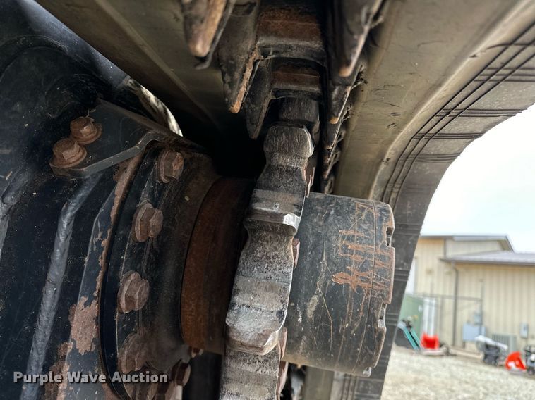 image for item LK9620 2019 Kubota SVL65-2  tracked skid steer loader