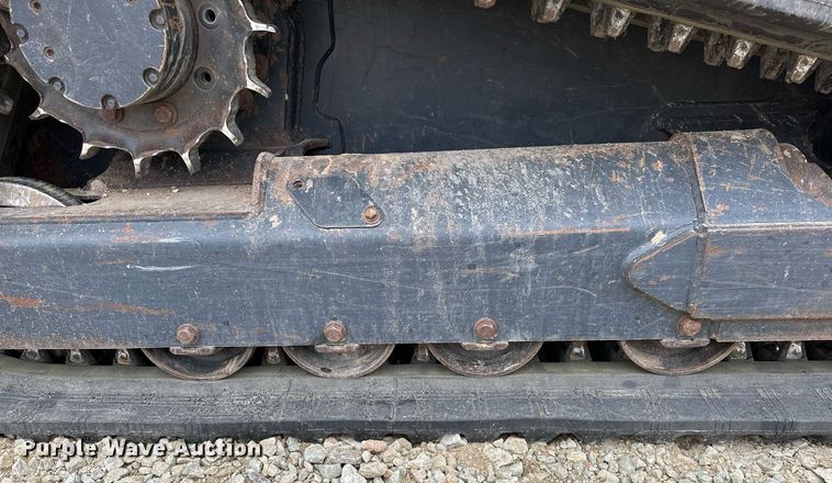 image for item LK9620 2019 Kubota SVL65-2  tracked skid steer loader