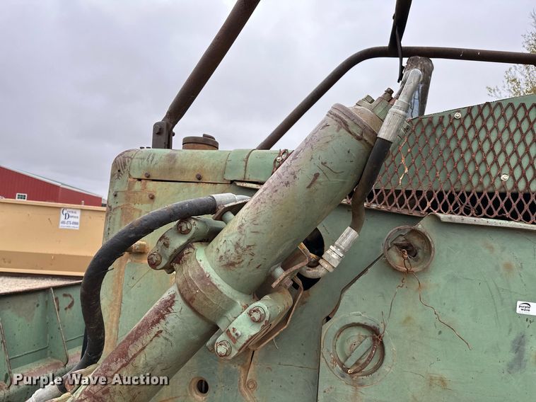 image for item LK9622 Caterpillar D7F  dozer