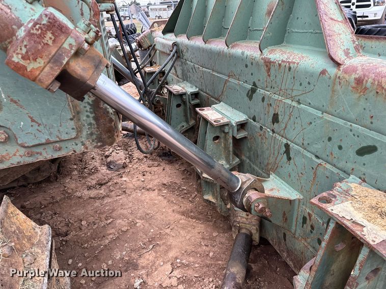 image for item LK9622 Caterpillar D7F  dozer