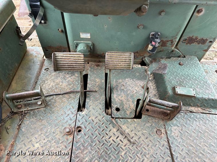 image for item LK9622 Caterpillar D7F  dozer