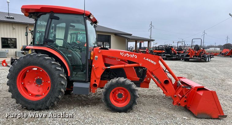 image for item LK9623 2019 Kubota MX5400DST  MFWD tractor