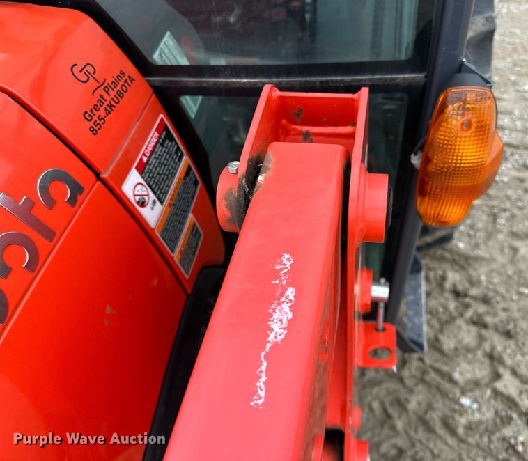 image for item LK9623 2019 Kubota MX5400DST  MFWD tractor