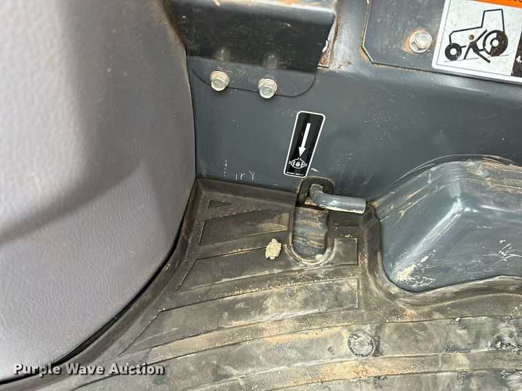 image for item LK9623 2019 Kubota MX5400DST  MFWD tractor