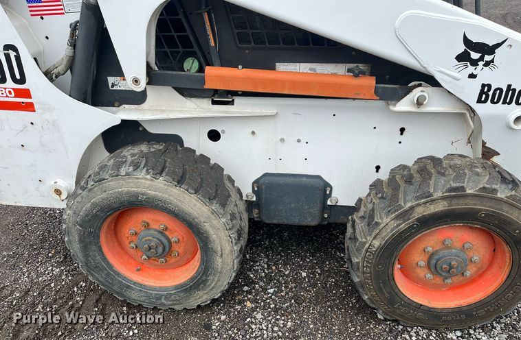 image for item LK9633 2002 Bobcat S250  skid steer loader