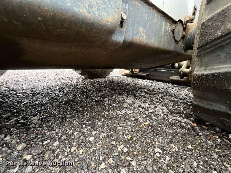 image for item LK9633 2002 Bobcat S250  skid steer loader