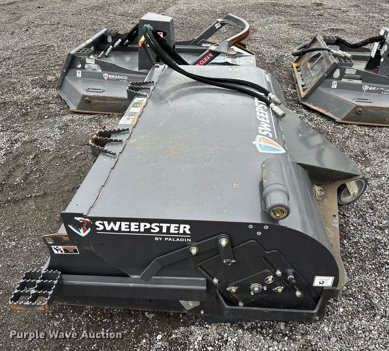 image for item LK9636 2019 Paladin Sweepster VRS6M-0022  skid steer sweeper