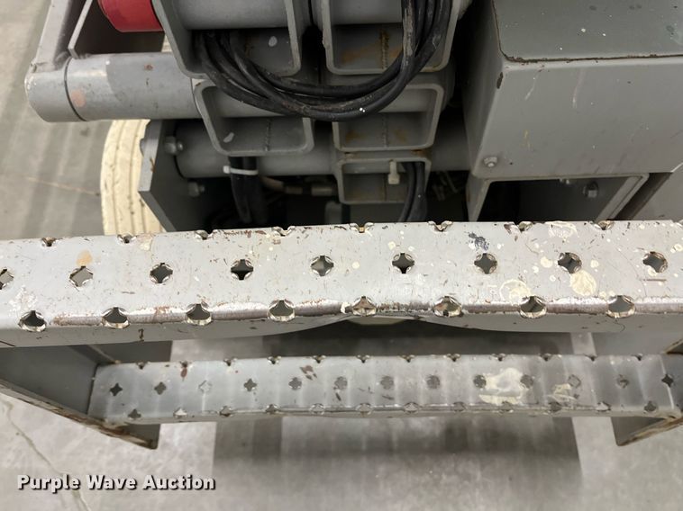 image for item LK9637 2001 Mec 1932ES  scissor lift