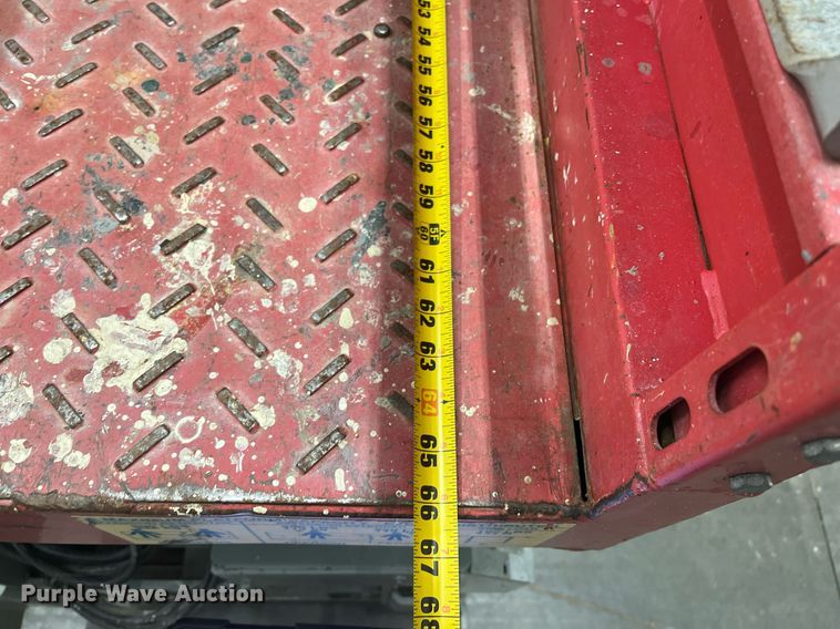 image for item LK9637 2001 Mec 1932ES  scissor lift